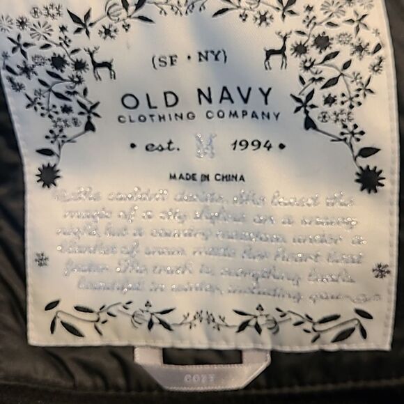 Old Navy sz M puffed vest - Picture 8 of 10